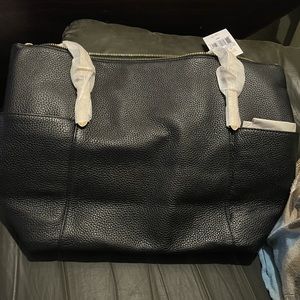 Michael kors black shoulder bag for women brand new with tags